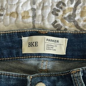 Buckle flair jeans